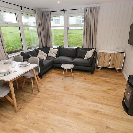 Saltwater Villa Haverfordwest Exterior photo